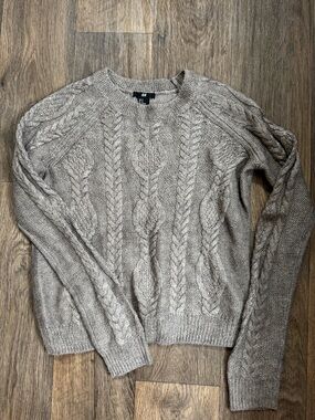 H&M Women’s Light Gray Cable-Knit Crewneck Sweater